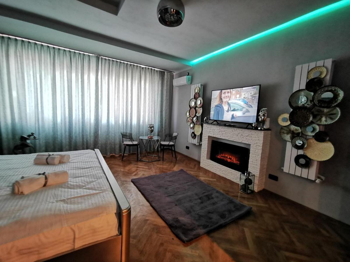 Crystal Central Apartment Μπρασόβ Εξωτερικό φωτογραφία
