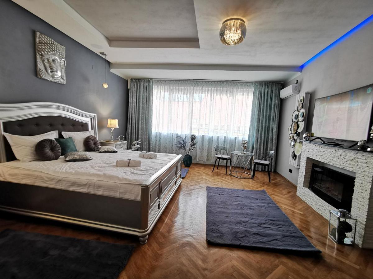 Crystal Central Apartment Μπρασόβ Εξωτερικό φωτογραφία