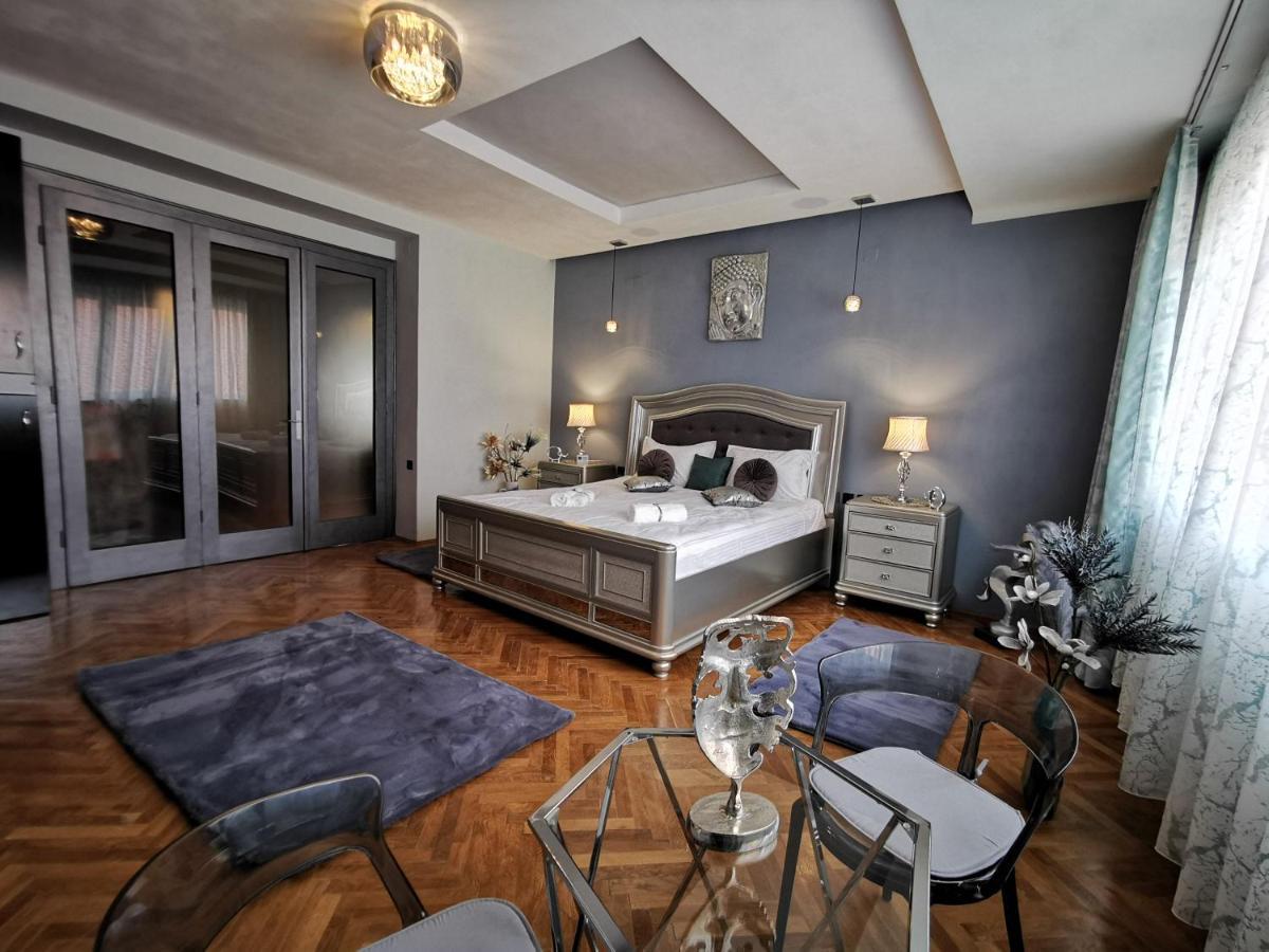 Crystal Central Apartment Μπρασόβ Εξωτερικό φωτογραφία